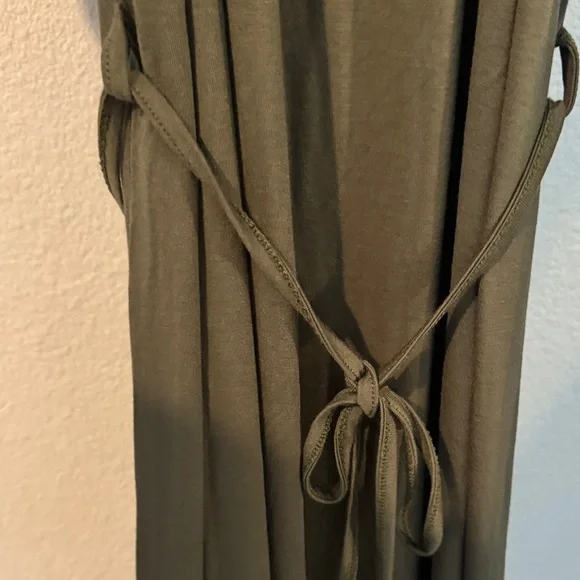 Boohoo Plus Olive Green Maxi Dress Size 16 - Picture 4 of 6